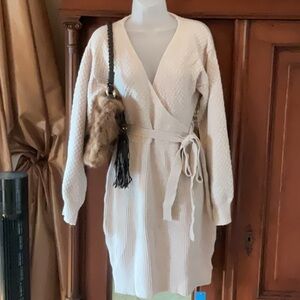 Elegant Cupshe Cream Knit Faux Wrap Dress